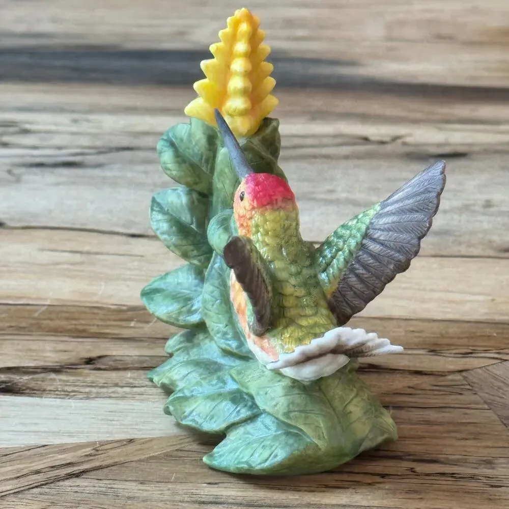 Vintage 1996 Bronson Collectibles Allens Hummingbird with Aphelandra Figurine 4